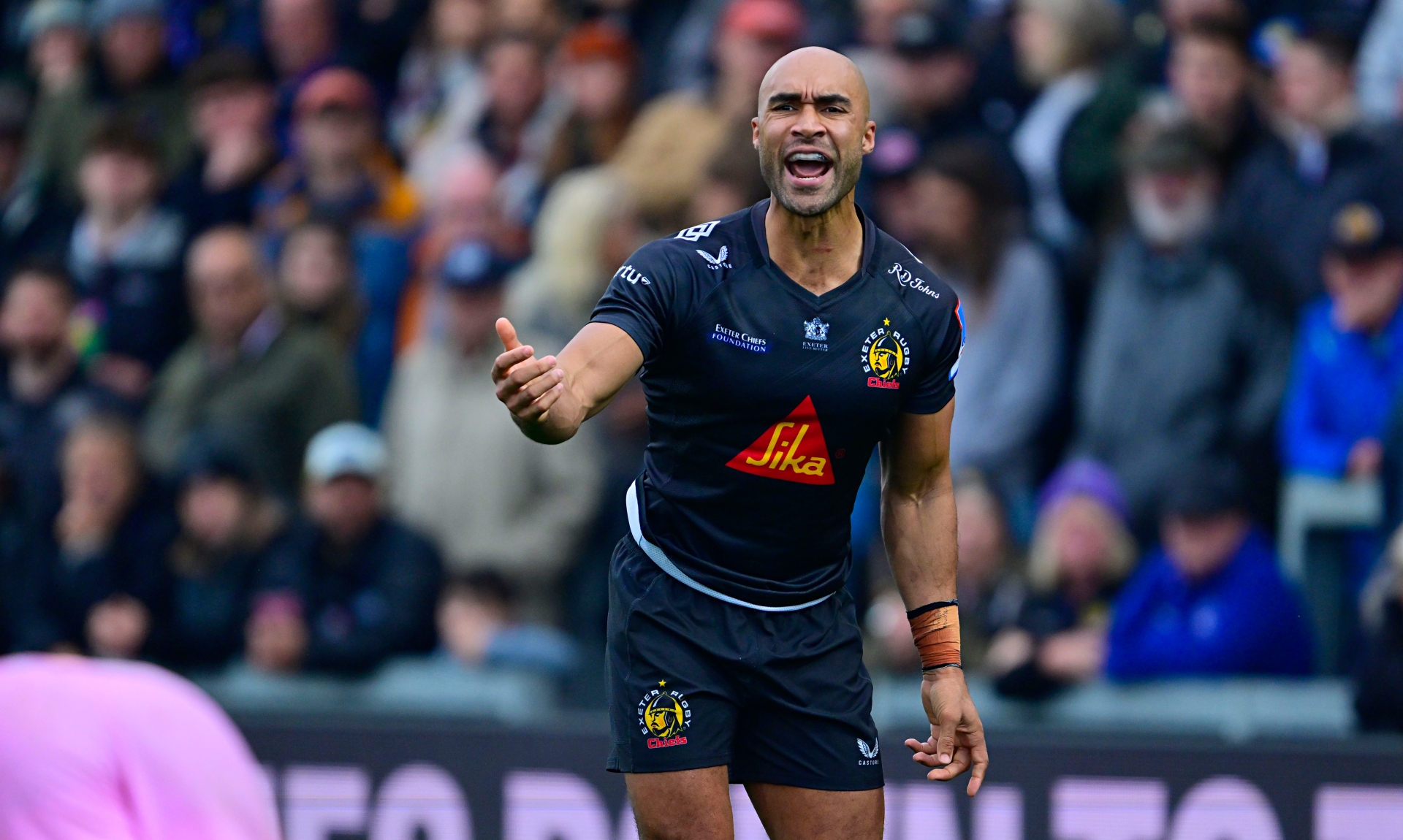 Exeter Chiefs top of the league after dramatic fightback victory at Sale