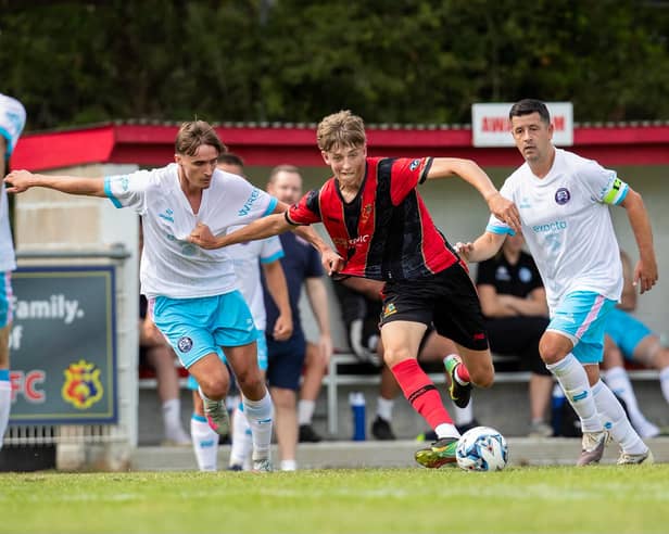 Tavistock AFC produced a determined display against one of the Western League's early front-runners