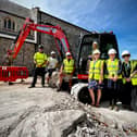 (L-R) Gary Bendelow, Kelmend Jata and Vince
Thorne of Classic Builders, Cllr Louise Cooke in the digger, Museum Assistant Lucy Cokes, Curator Joanna Eccles and Deputy Town Clerk Sam Scott