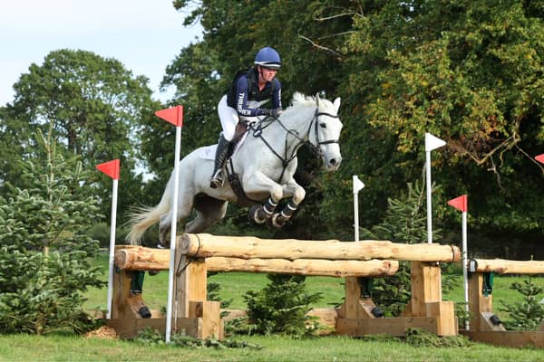Isobel Thrasher and Bonza King of Rouges