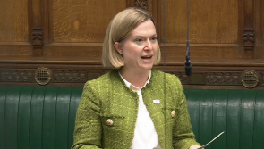 Devon MP criticises Labour of putting pubs, hotels and restaurants in danger