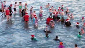 Pictures &ndash; Ilfracombe Christmas Day dippers do their bit for the RNLI