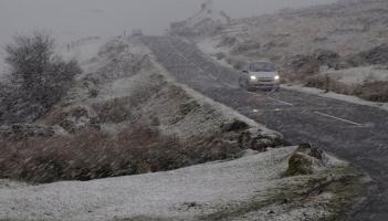A previous winter blizzard on Dartmoor, near the Warren House Inn from King&rsquo;s Oven car park (B3212). &copy; Derek Harper, Creative Commons Licence [Some Rights Reserved]