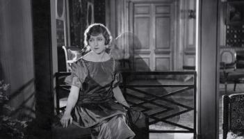 The star-crossed lovers from the silent film Fant&ocirc;me of the Moulin Rouge