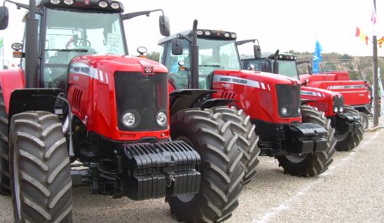Police are appealing for information following the theft of a red Massey Ferguson tractor (Image- Sergio Piquer Costea CC BY 2.0) 