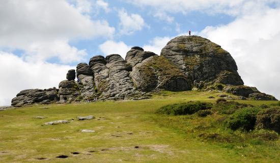 Haytor on Dartmoor (Image- Nilfanion, CC BY-SA 3.0)