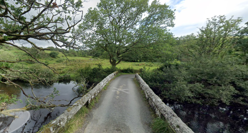 HGV stuck on bridge on Dartmoor road