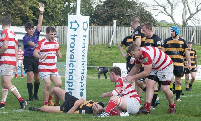 Harvey Crocker awarding a try for Bideford Quins. Pic from Kevin Crowl