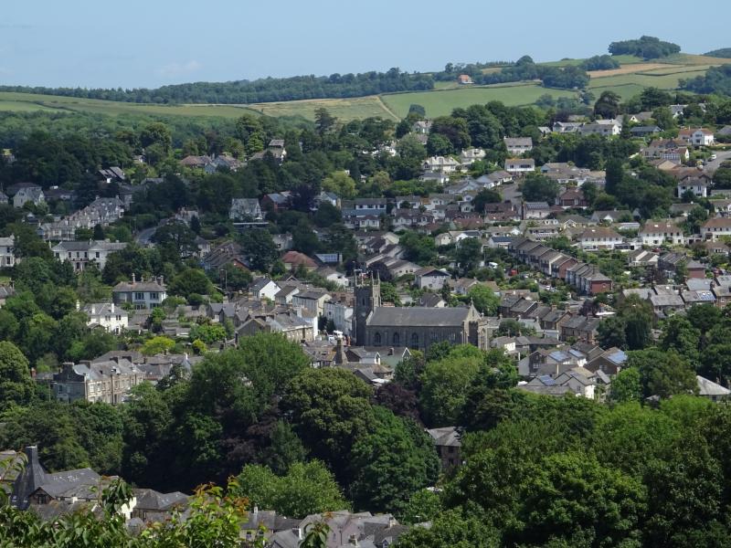 Looking across Totnes to Bridgetown from the top of Kingsbridge Hill