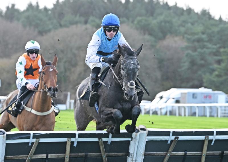 Standout performances wow crowds at Exeter Racecourse charity raceday