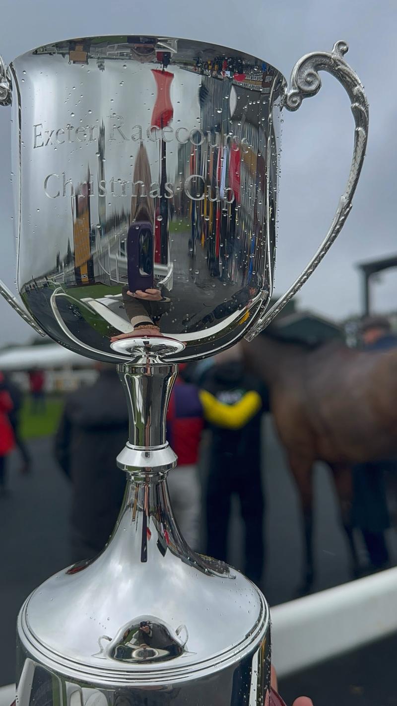Exeter Racecourse unveils new Christmas Cup for festive raceday