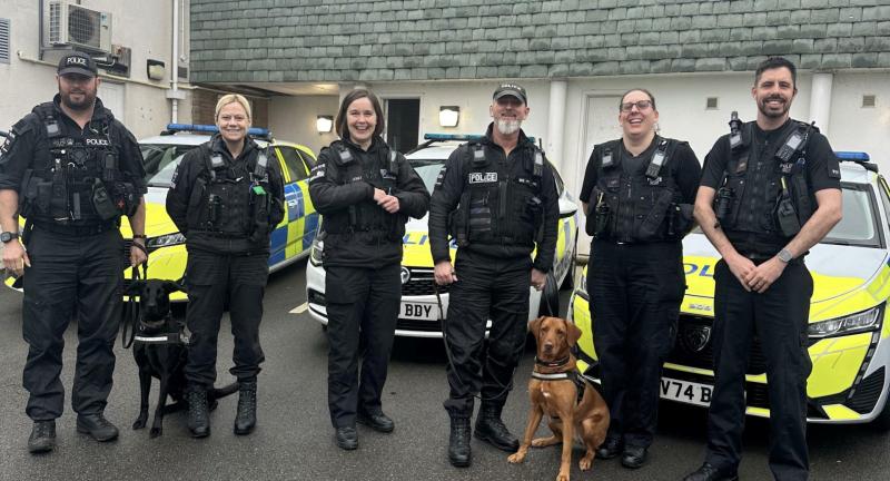 Police dogs Jasper and Skye visit Dartmoor schools (Image- D&C Police)