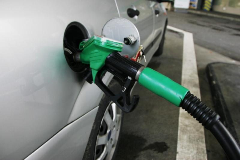 Surge in cost of crude oil drives price increases at Longford petrol pumps
